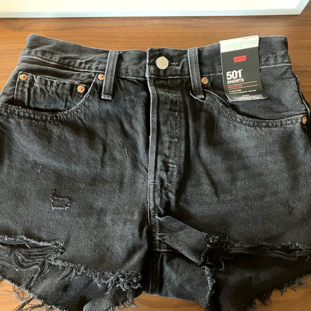 NWT Levi’s 501 Black cutoff Jean shorts
